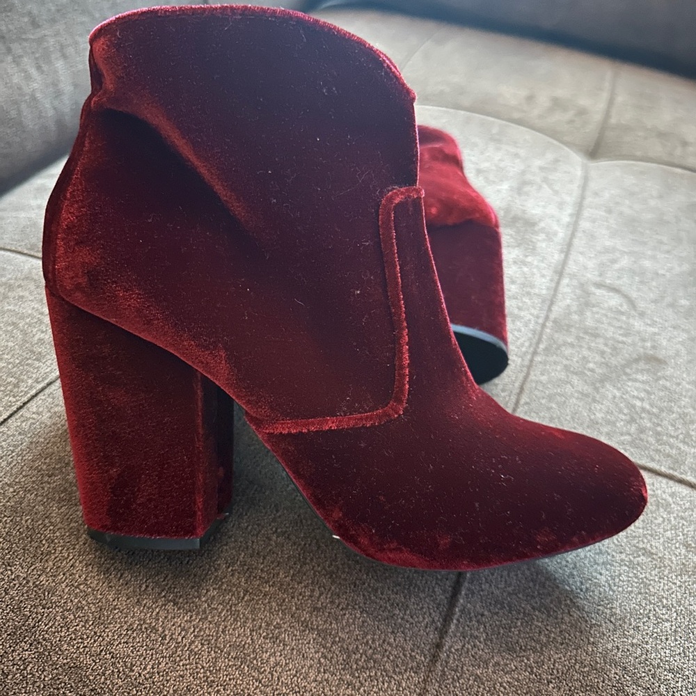 Elegant Velvet Ankle Boots - Red/Burgundy Size 8.5